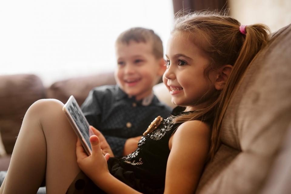 Learn about healthy screen time limits for kids and adults alike.